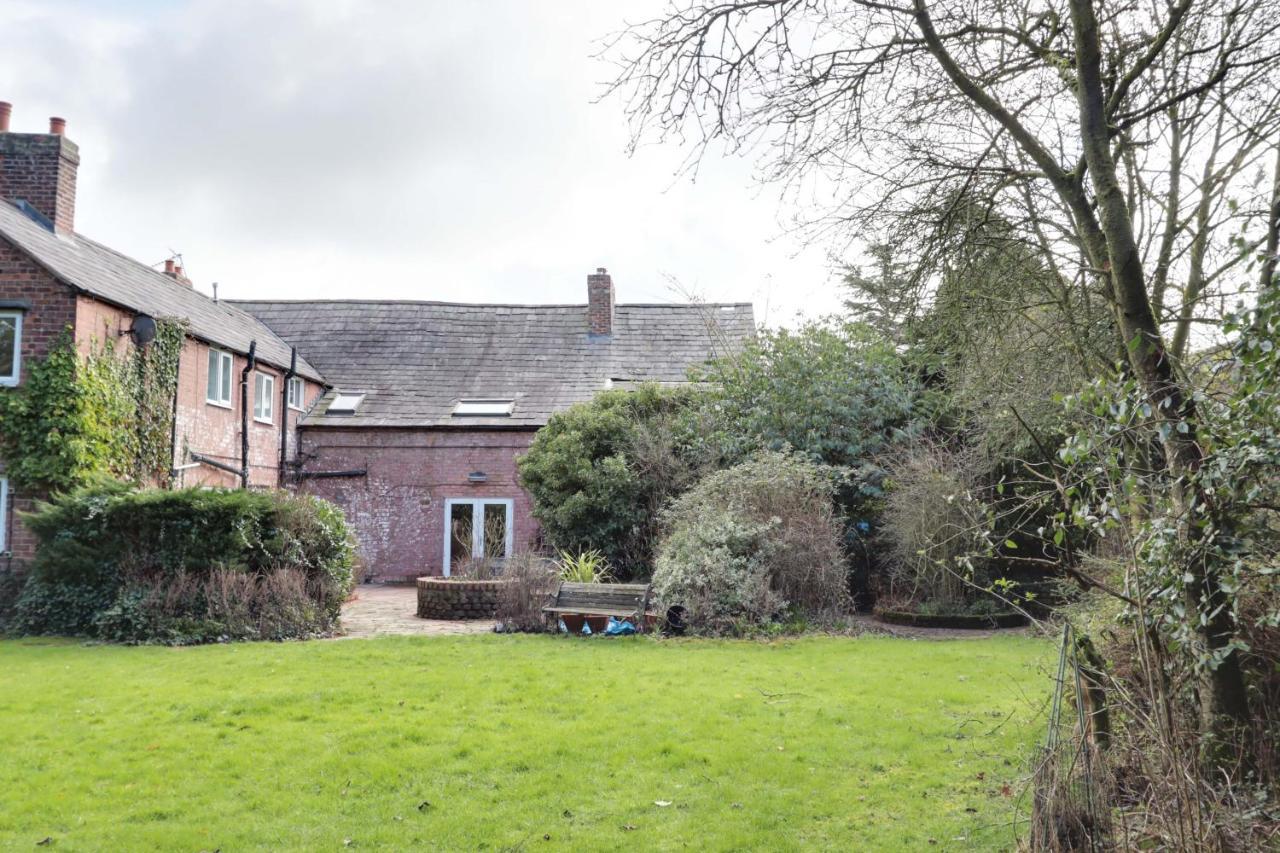 Bretton House Farm Retreat Villa Chester Exterior foto